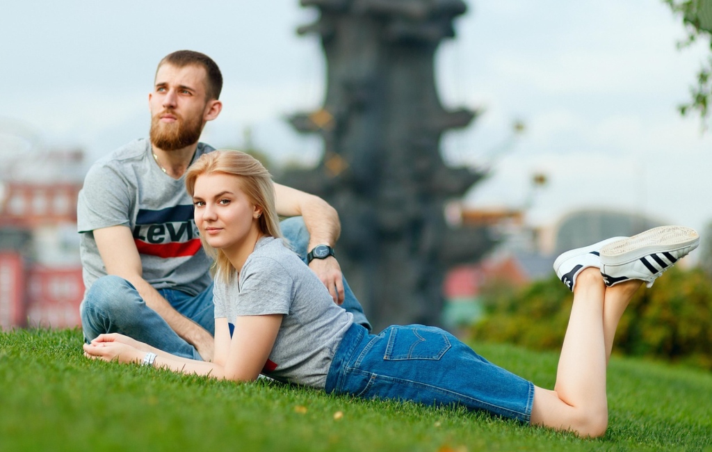 Relaxed outdoor city dating in Eastern Europe - casual park conversation
