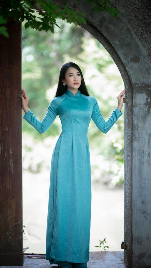Vietnamese beauty Bich